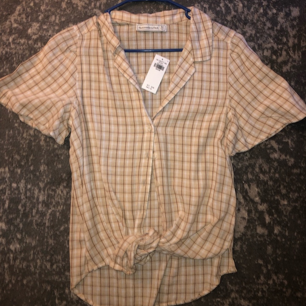 Abercrombie tie front blouse.